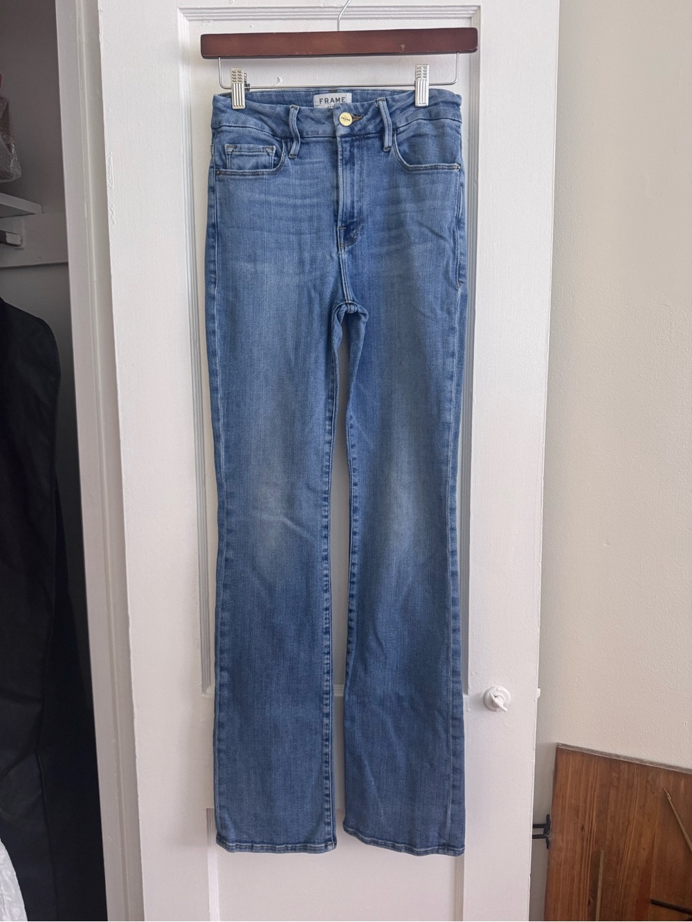 Frame Denim Flare Jeans in Medium Blue Wash